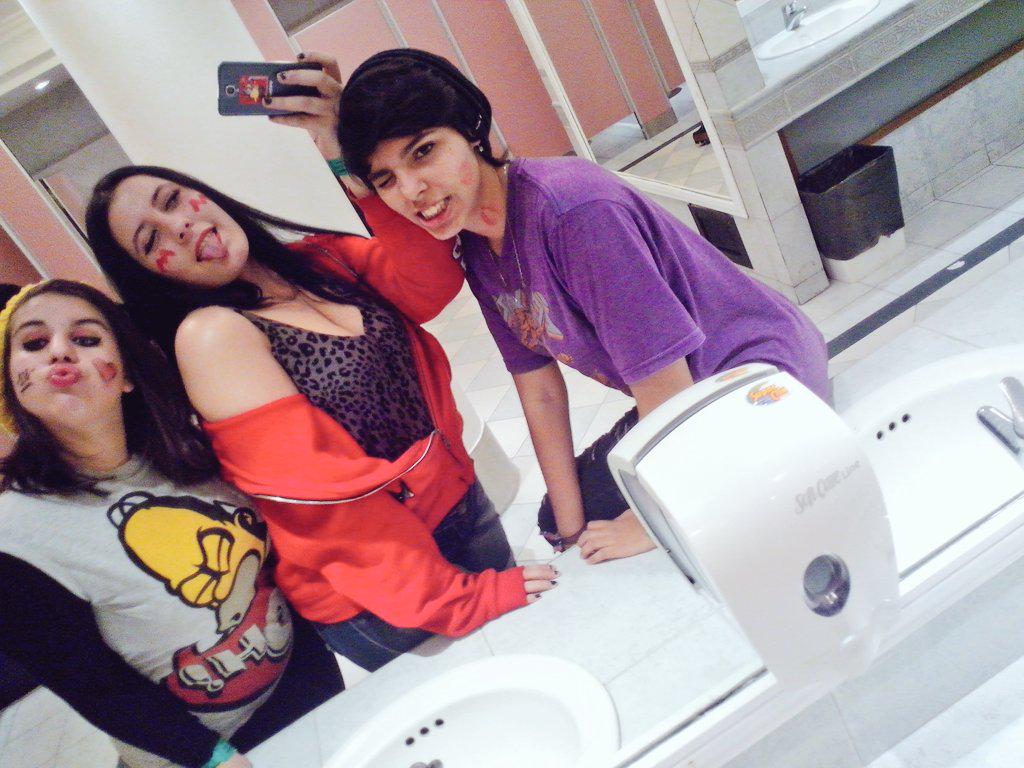 MaaySubias's tweet photo. Volvamos, por favor. #brc #elhurto #promo15 http://t.co/TATVgi8ufd