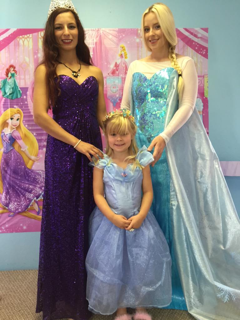 SonterraMembers's tweet photo. all our little divas at the princess party! Look at what you're missing out on! http://t.co/YgDsGYGBXk