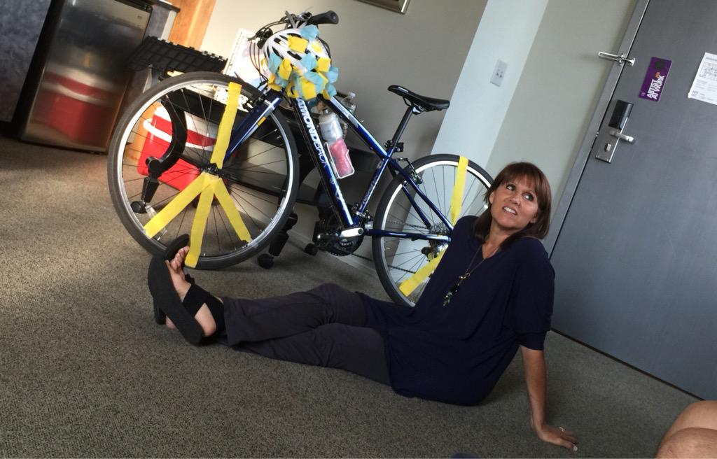 stevenznilek's tweet photo. #KnowPeace (👀 the 🚲) ✌🏻️✌🏻✌🏻 #BonnetBabes #TeamTLCLaunch http://t.co/tiKxqgHdHF