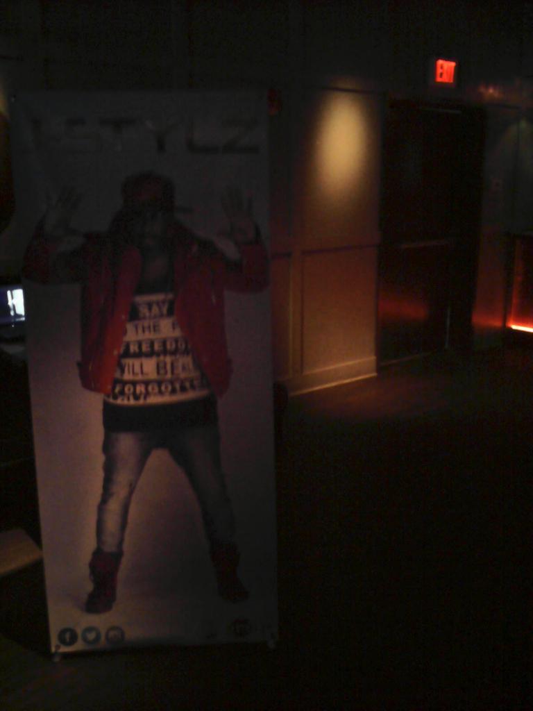 TekaRose's tweet photo. #SingleWomanSyndrome #TekaRose #StudioMovieGrill @TangiDavis @DamiacciDaGreat http://t.co/XNL436YYoD