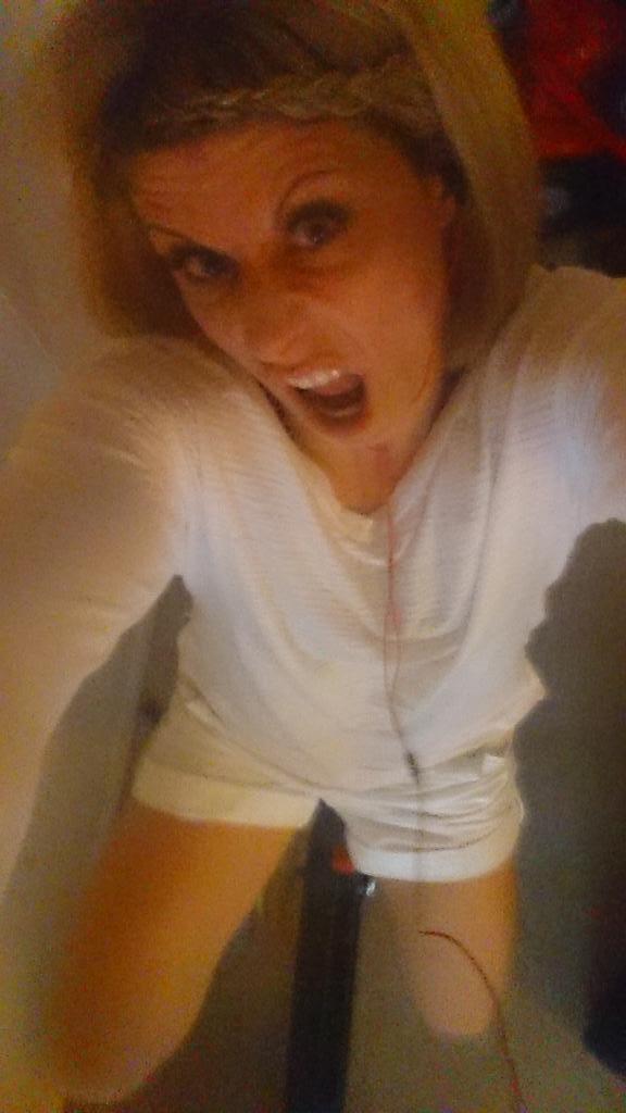 JemzaJs's tweet photo. #fitness #gym #bodybuilding #beastmode #digdeep #gymgirls #fitchicks #physiquecomp #crazyselfie #crazy #smashit http://t.co/BRXlmll6Pk
