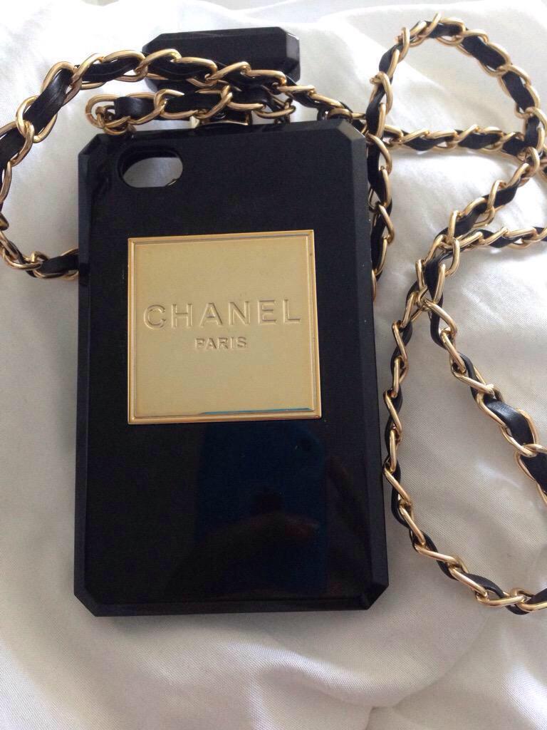 tweetvente1's tweet photo. coque iphone 4/4s 10€
rt si tu es intéressé http://t.co/K8EWa0arvw
