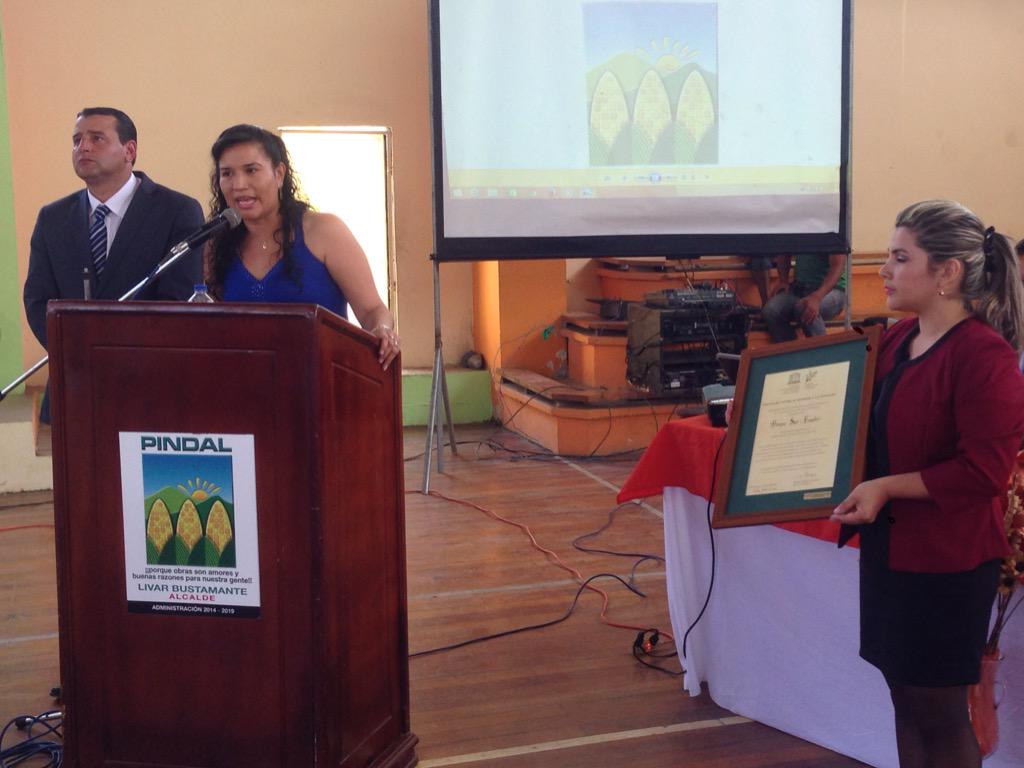 gadczapotillo's tweet photo. Alcaldesa @YulianaRogel participa y felicita a #GadPindal #Loja en su #Aniversario26 de cantonización http://t.co/CjX0Ap8BVH