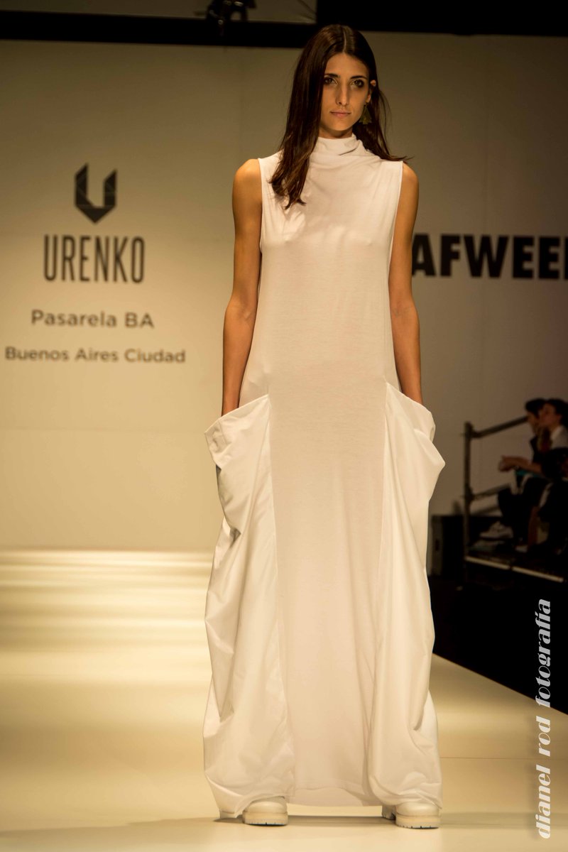dianel_rod's tweet photo. Algo de @Urenko en el @BafweekOficial, para facebook/De pasarelas y tacones. http://t.co/5e9udoBK2v