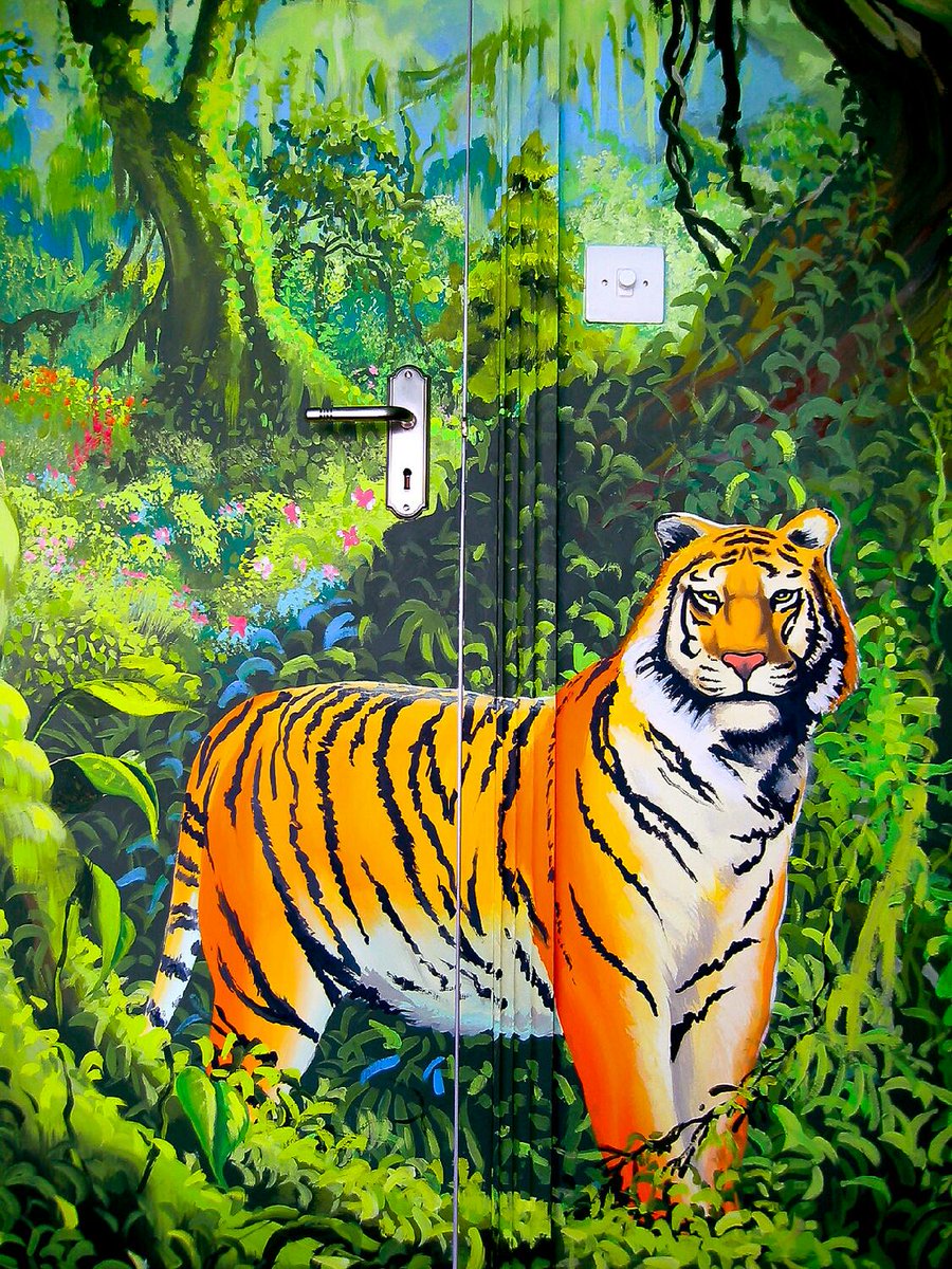 Jungle tiger. Индокитайский тигр в джунглях. Тигр в джунглях. Тигры в джунглях-живопись для детей. Джунгли красками.