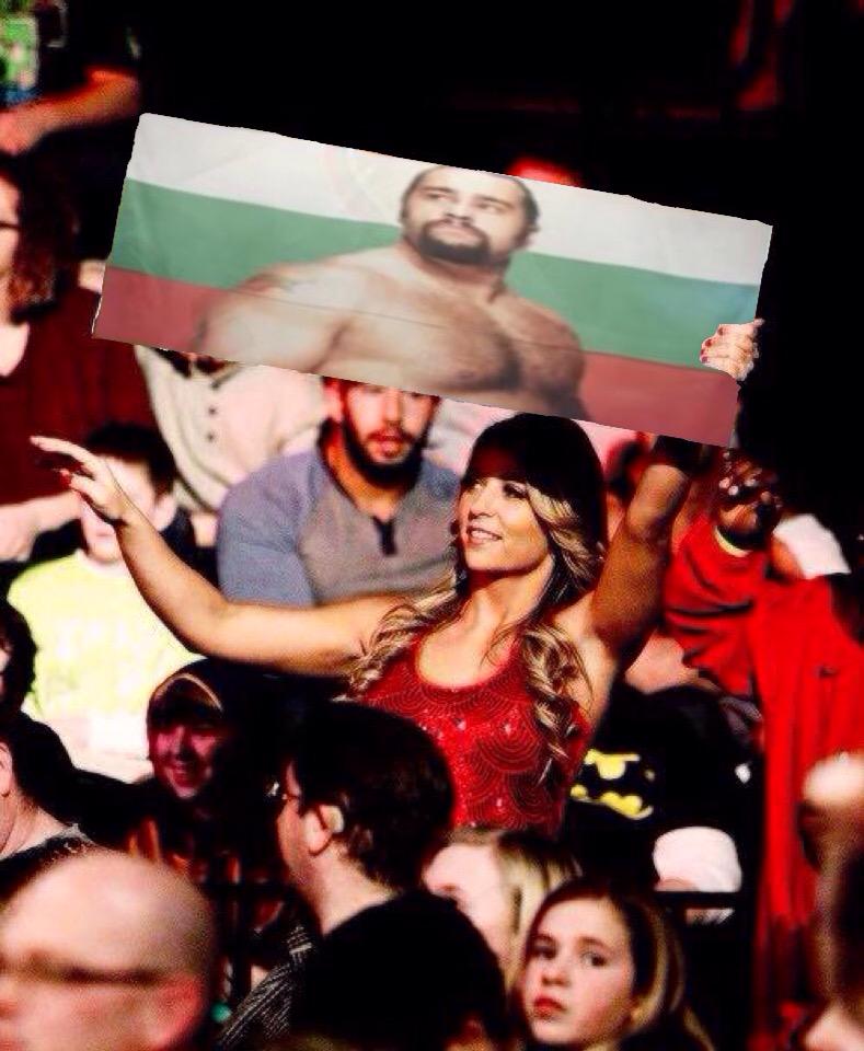 eraofbellas's tweet photo. @EmmaWWE supports the #RusevFlag too, @RusevBUL. ππ http://t.co/uJY54qZuHj