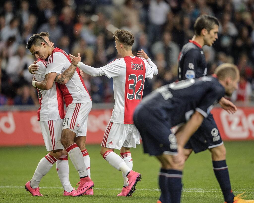 Anwar El Ghazi heeft er na 2 wedstrijden alweer 4 inliggen voor Ajax! Goed bezig Anwar! @AElGhazi7 #WeAreProud #Ajax