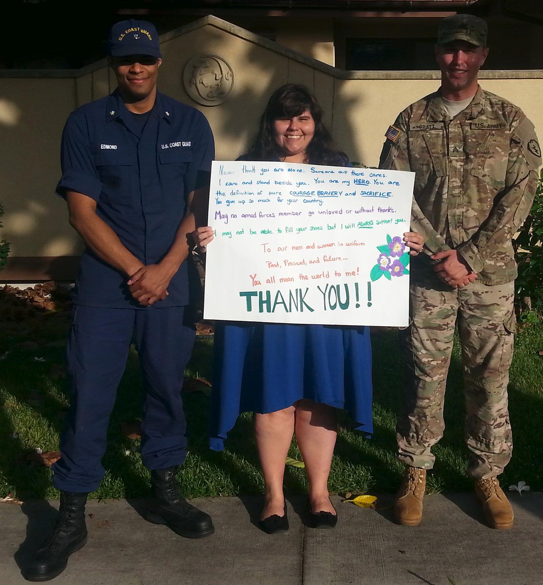 fyre_stone's tweet photo. @gishwhes #SupportOurTroops http://t.co/q1oBVMcUiw