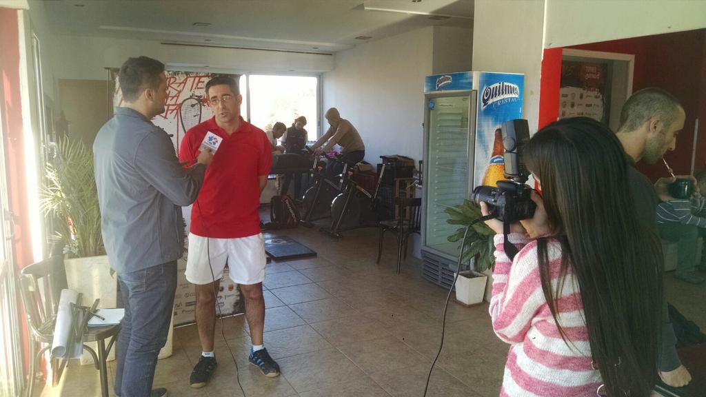 cbasquash's tweet photo. Hernán Rodríguez, parte de los organizadores del #CBAOpen2015 con @confedepcba http://t.co/O5B3bzVChe