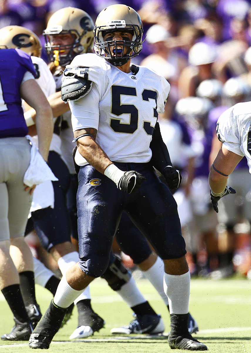 UWECFootball's tweet photo. Only THREE weeks until the #Blugolds kick off the season versus St. Thomas at Carson Park! http://t.co/wlYEf3Jfvl