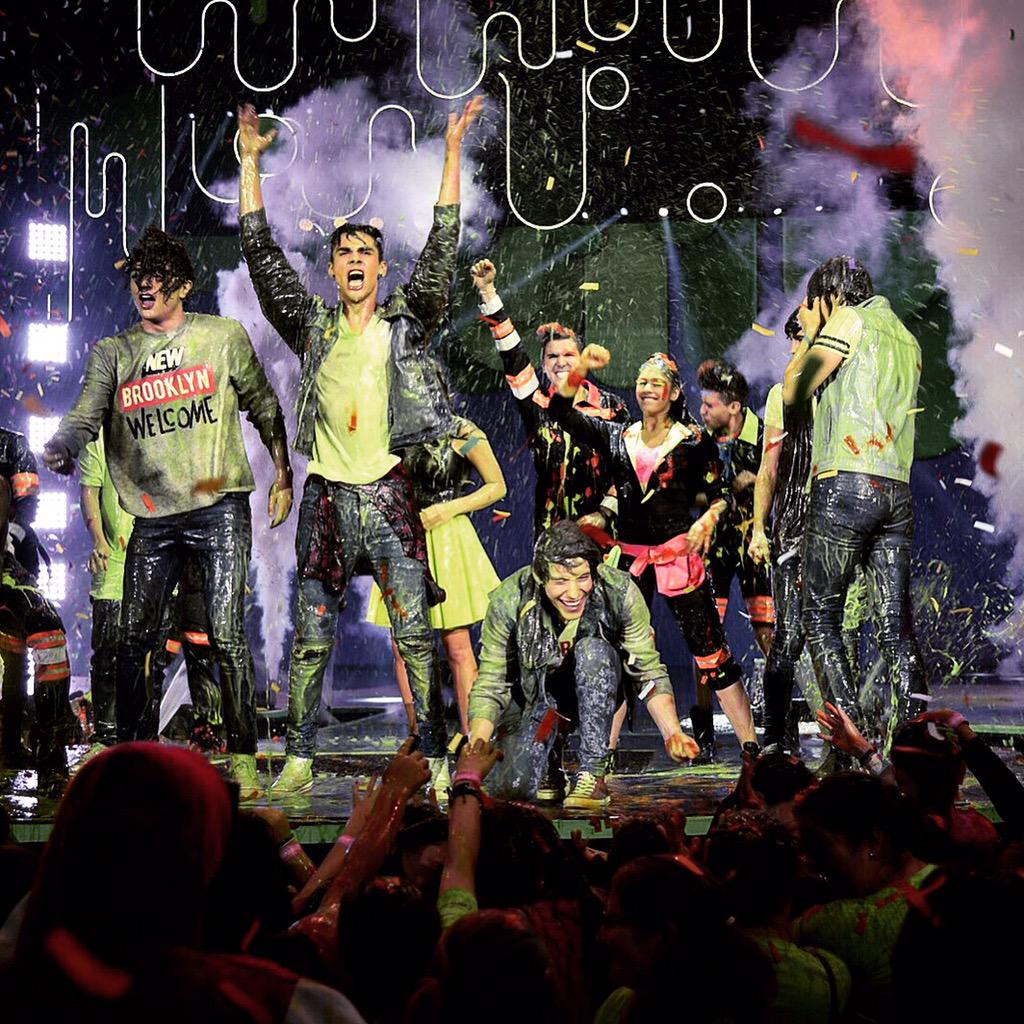 CD9's tweet image. SPLAT! ¡Gracias @MundonickLA! ¡GRACIAS CODERS POR UN SUEÑO MÁS! #KCAMexico2015 instagram.com/p/6ayooeEB1h/