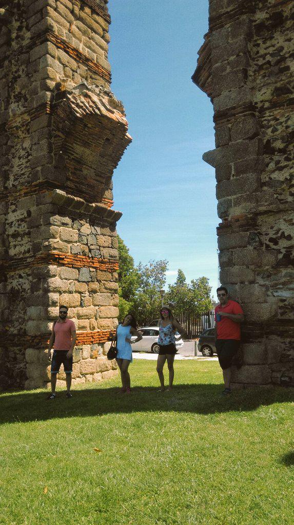 CanijoR7's tweet photo. "Submitit Cui Tota Suos Hispania Fasces"   @marysevilla86 @Angi_00 @Xio_MR @alex_garja @xiko696969 @CanijoR7  #Merida http://t.co/s0ELgjtkXB
