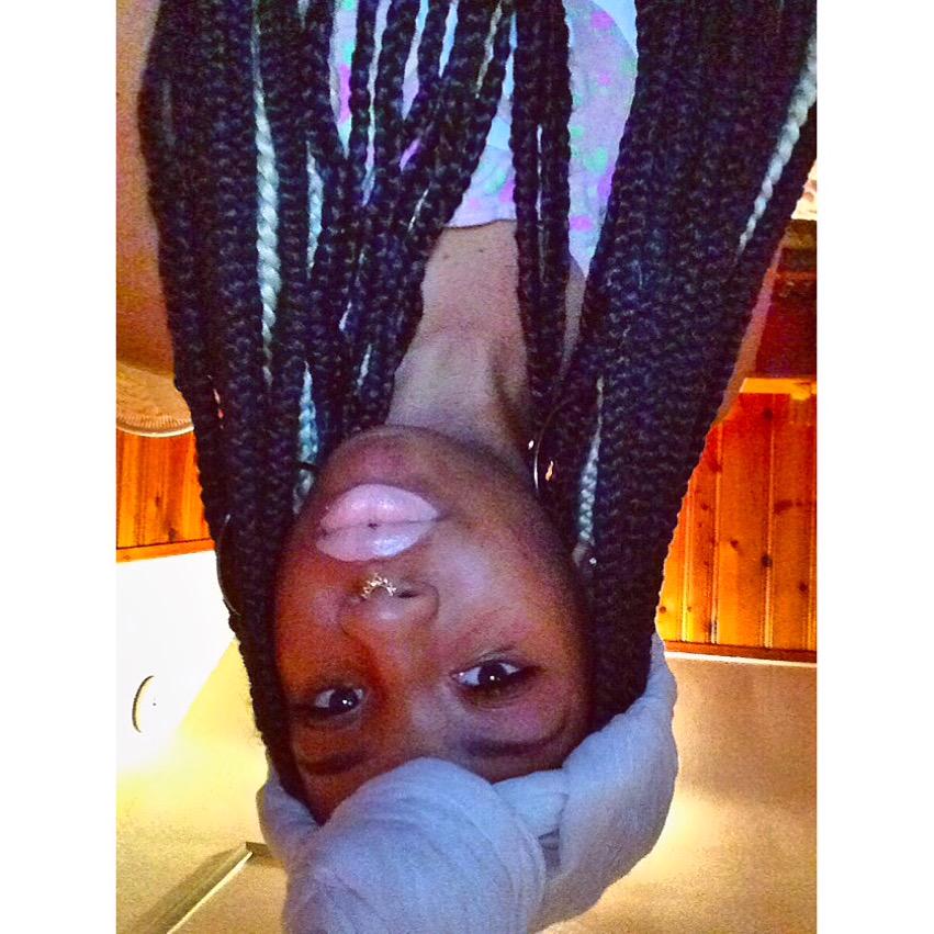 _tkayy's tweet photo. Flip ya phone😘💚 http://t.co/CAxikU4o11
