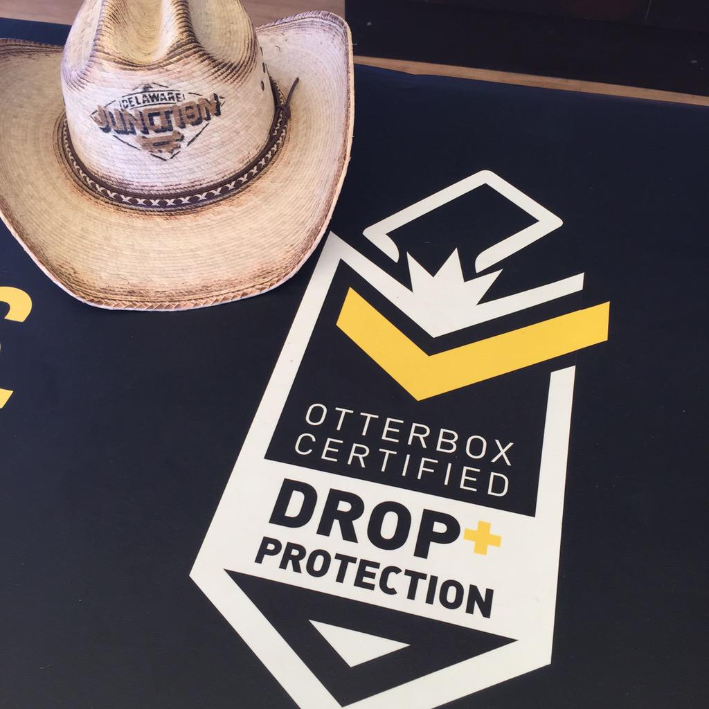 OtterBox's tweet photo. Certified Drop + Protection and the #DelawareJunction go together quite nicely! #OtterTour http://t.co/0UmwJduxVC http://t.co/2E1XgdijnX