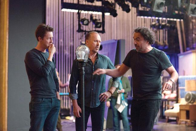When Alejandro G.Inarritu directs Edward Norton & Michael Keaton on Birdman\s set. Happy birthday, Mr.Inarritu. 