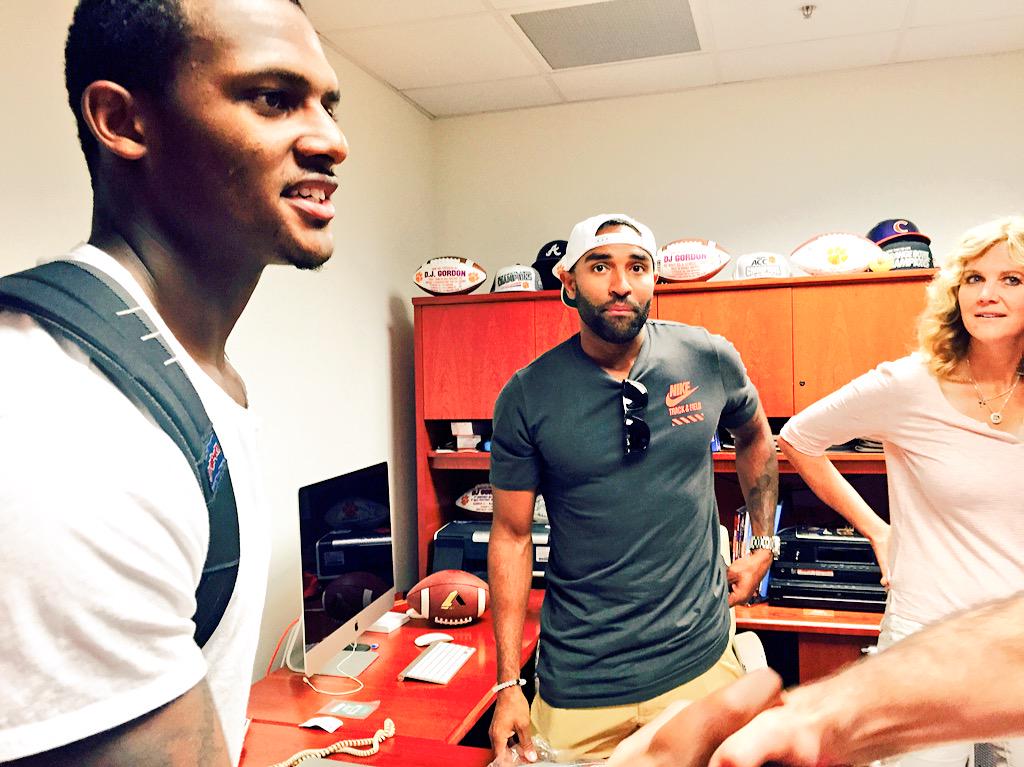 ClemsonFB's tweet image. When you play at #Clemson, @Nike reps come to you to test their newest technology in base layer padding. #Hyperstrong