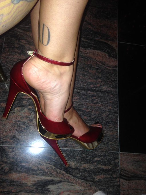 Mona Rogers’s pics and videos