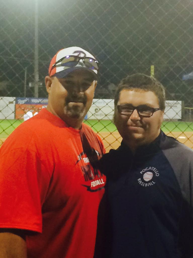 chenz25's tweet photo. The legend and I. On I side note 98mph is fun to watch. #velo #swingnow http://t.co/VpNsSeNJOS