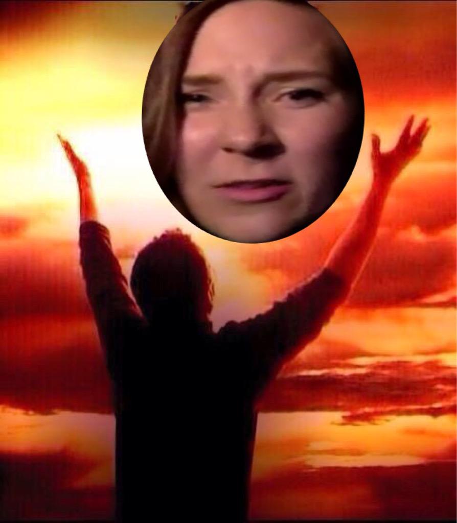 oxymgc's tweet photo. @5SOSWWReports #ASKPRU I'm sorry I can't stop now ๐ http://t.co/Y0A7jOyJas