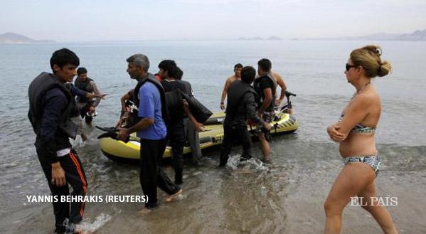 el_pais's tweet photo. Las mafias ajustan precios en función de la nacionalidad de los migrantes que viajan a Europa http://t.co/Xd4Ac6puap http://t.co/D9jWes3rBG