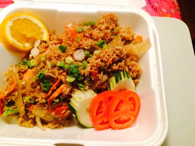 This shrimp fried rice is a masterpiece http://t.co/dtkDWRLIWN