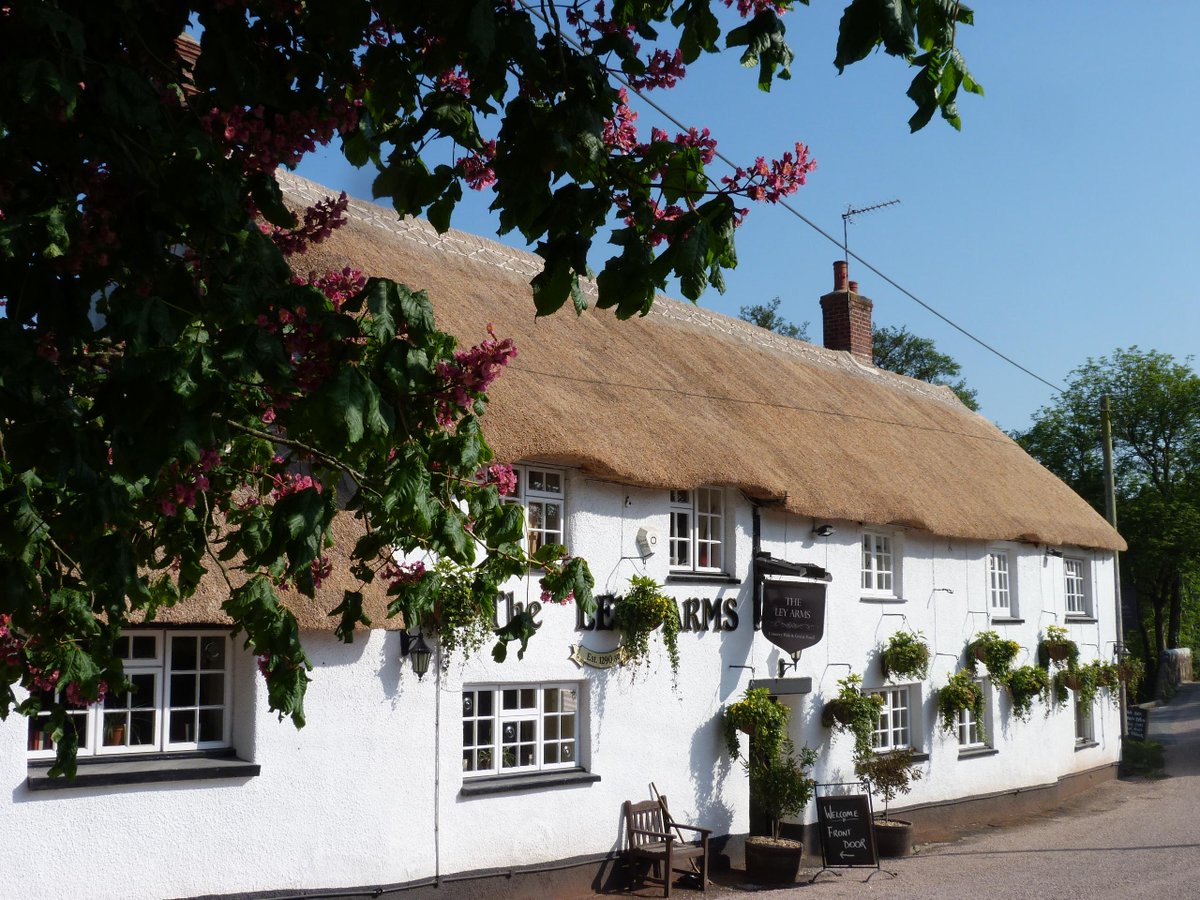 LiveExeter's tweet image. The Ley Arms 12th-century thatched country inn, local pub-style grub, real ales and a garden. Enough said #LiveExeter