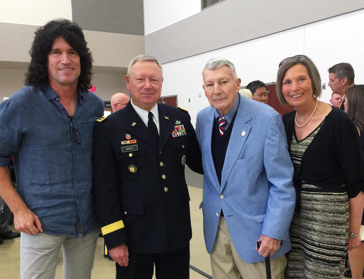 tommy_thayer's tweet photo. Dad &amp; I with four-star General Frank Grass &amp; his wife Pat. Gen Grass is member of the US Joint Chiefs of Staff. http://t.co/tF5mOxtDcf