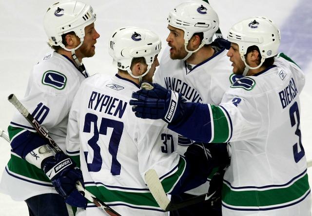 Arguing over who got the assists...standard.  #Ryp37 #mindcheck Sick not weak!