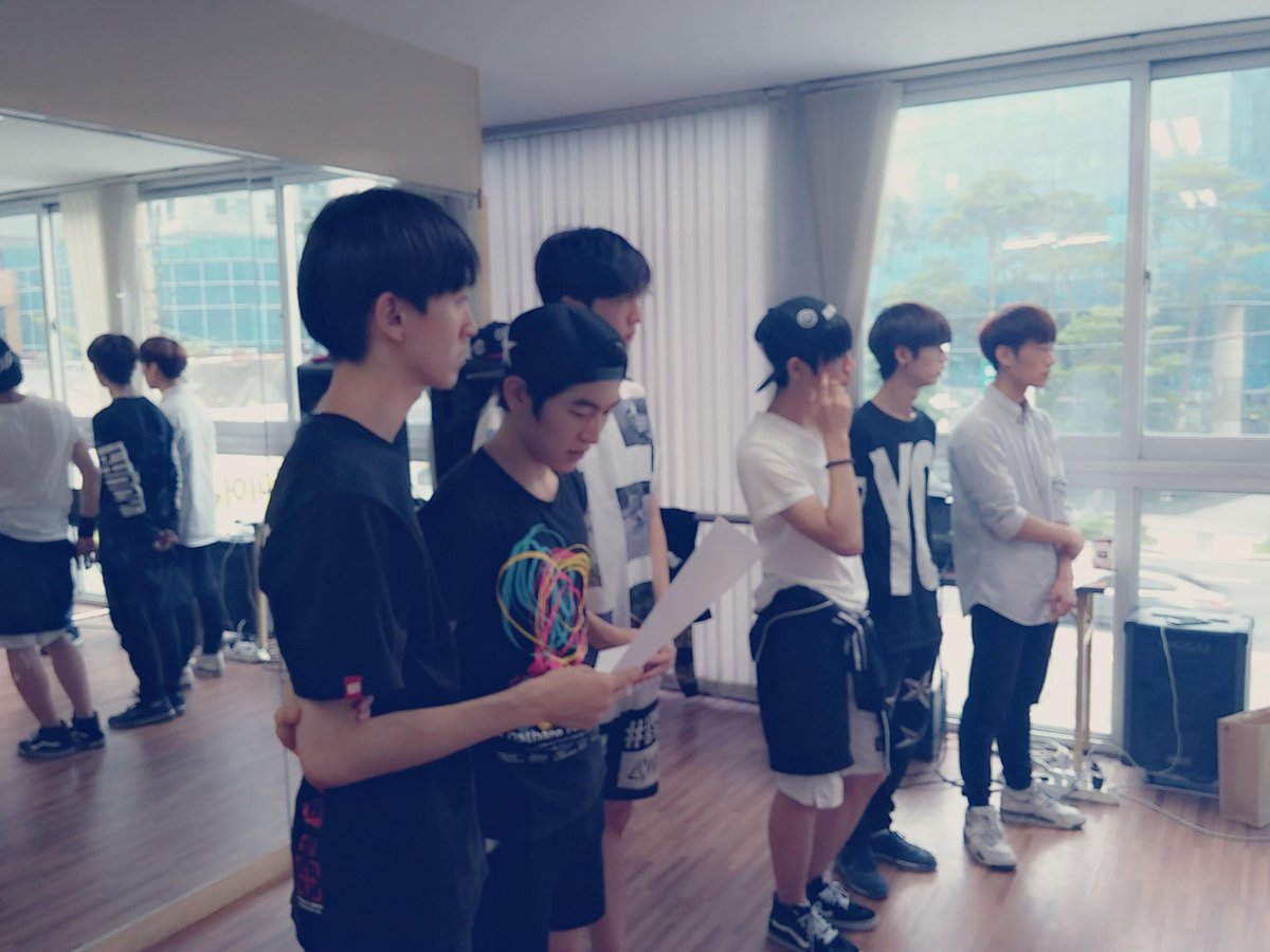PUREBOYkr's tweet photo. http://t.co/9wvJgYAw6V