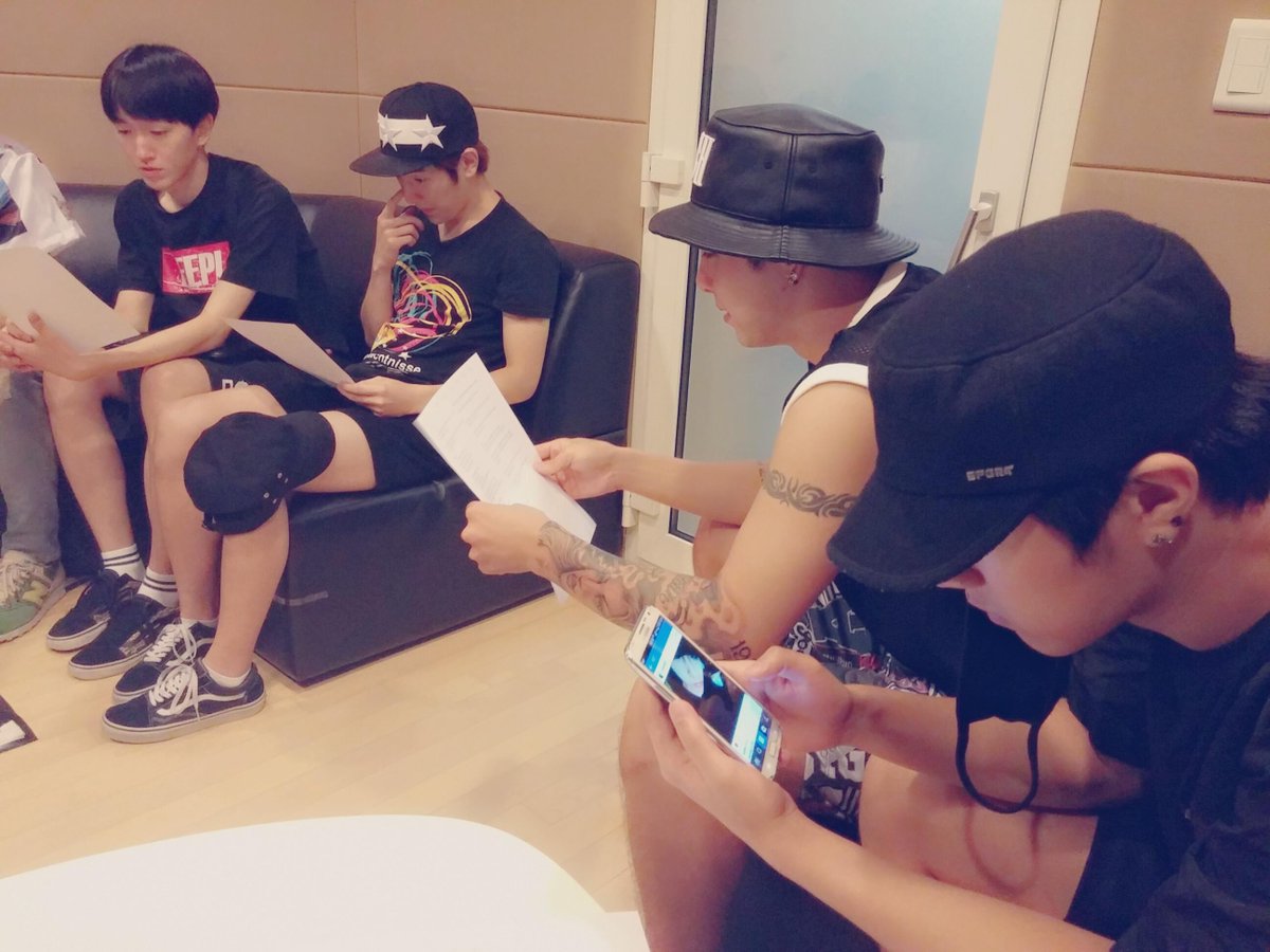 PUREBOYkr's tweet photo. http://t.co/IZGXfzbfsk