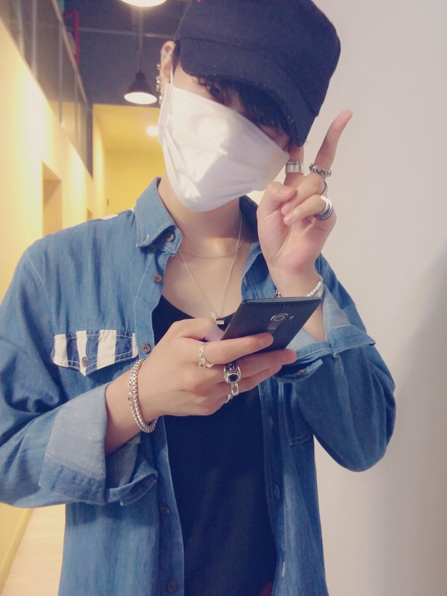 PUREBOYkr's tweet photo. http://t.co/9k1ACvWOY6