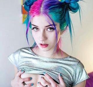 RaysOfColor's tweet image. Preview for my next shoot.. 👀 Shhhhhhhh!