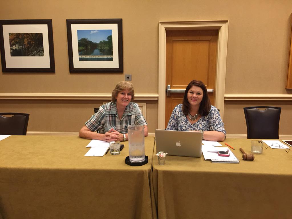 kayesmith_smith's tweet photo. @PHellerGarland @suzanneLofton @TAAPorg @OWNing_JOY #TAAP2015 
State Presidents...changing of the guards!  #taap2015 http://t.co/Zj0HSzrtBK