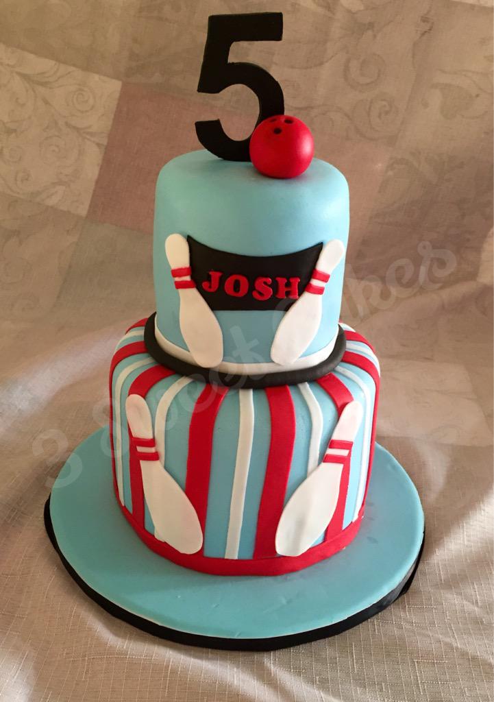 Bowling #cake I made for a bday party this morning :)