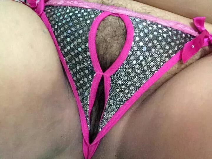 Adem x pakai celana dalam ini kalau siang hari ini😋