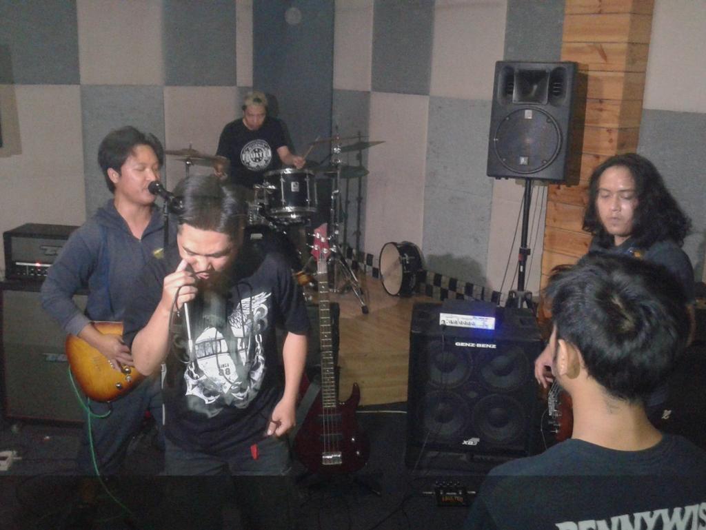 Yeaaah <a href="/FaultedBDG/">Faulted | HC Crew </a> hardcore from bandung!!!