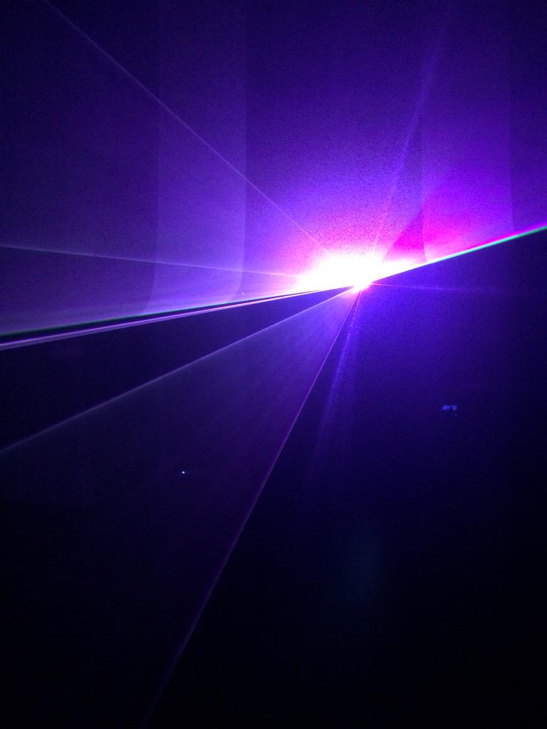 Jason Haebich's beautiful interactive lazer installation at Spectrum #digitalarts #berlin