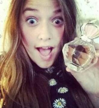 Happy birthday to your sista Felicite Tomlinson     