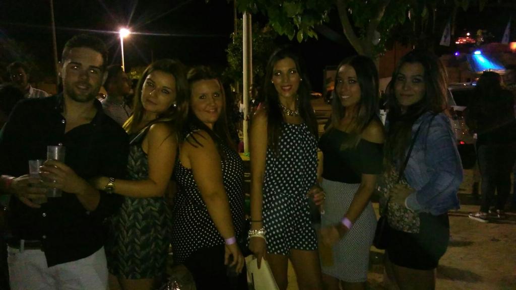 mariguti20's tweet photo. 🍸🍸👌🎉 http://t.co/V0qd3l7SNf