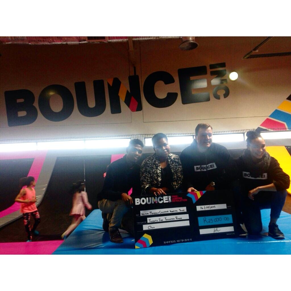 SteffiA_21's tweet photo. A successful cheque handover of R25 000 towards the Nelson Mandela Children's Hospital Trust from @BounceIncSA http://t.co/PUn0MAUwpr