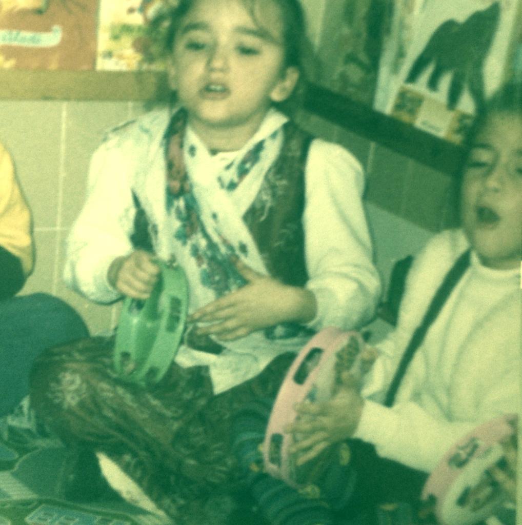 isaalledo's tweet photo. Per a nosaltres la vida es de color verd #solet http://t.co/rEbKKJhz7x