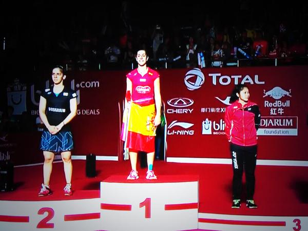 MejoresTwits's tweet photo. Carolina Marín, campeona mundial de Bádminton por segundo año consecutivo. ¡FELICIDADES!! 🔝 #vamoscaro http://t.co/GbAiRcuipe