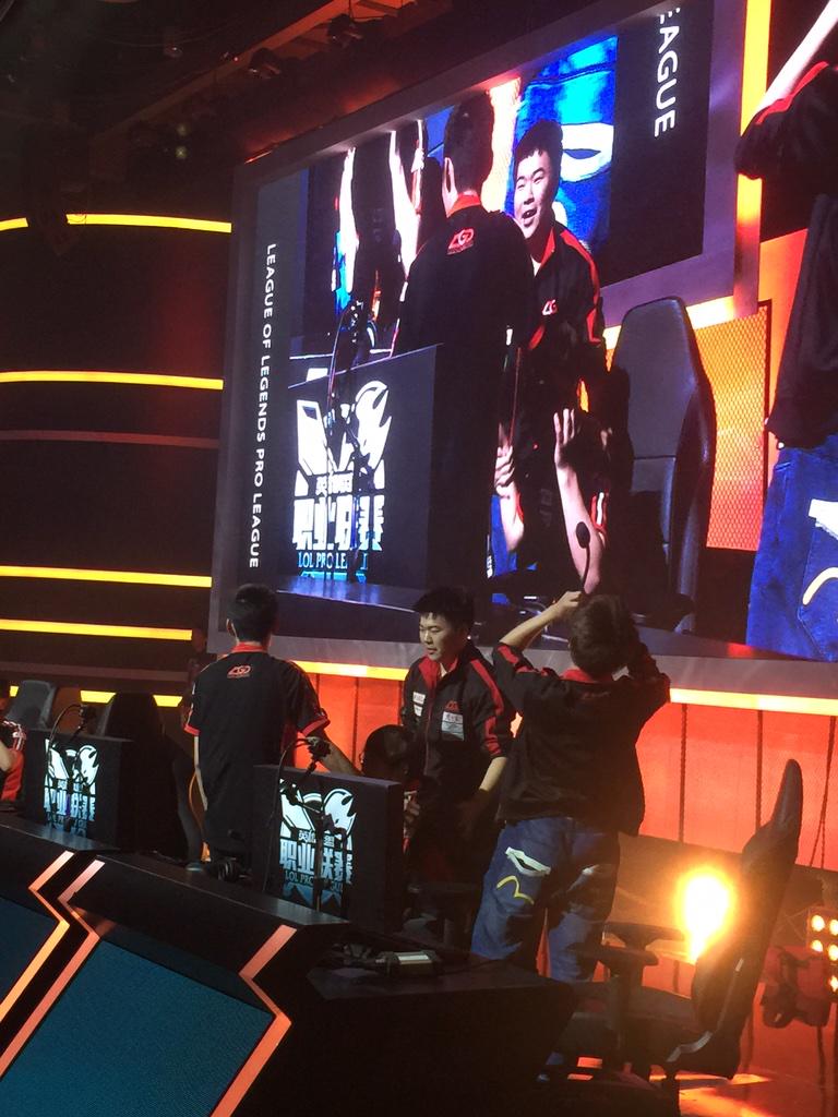LGD Gaming tweet media