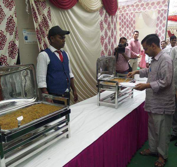 Happy Birthday Arvind Kejriwal
The PIC says a lot.
Proud to have such a leader... 