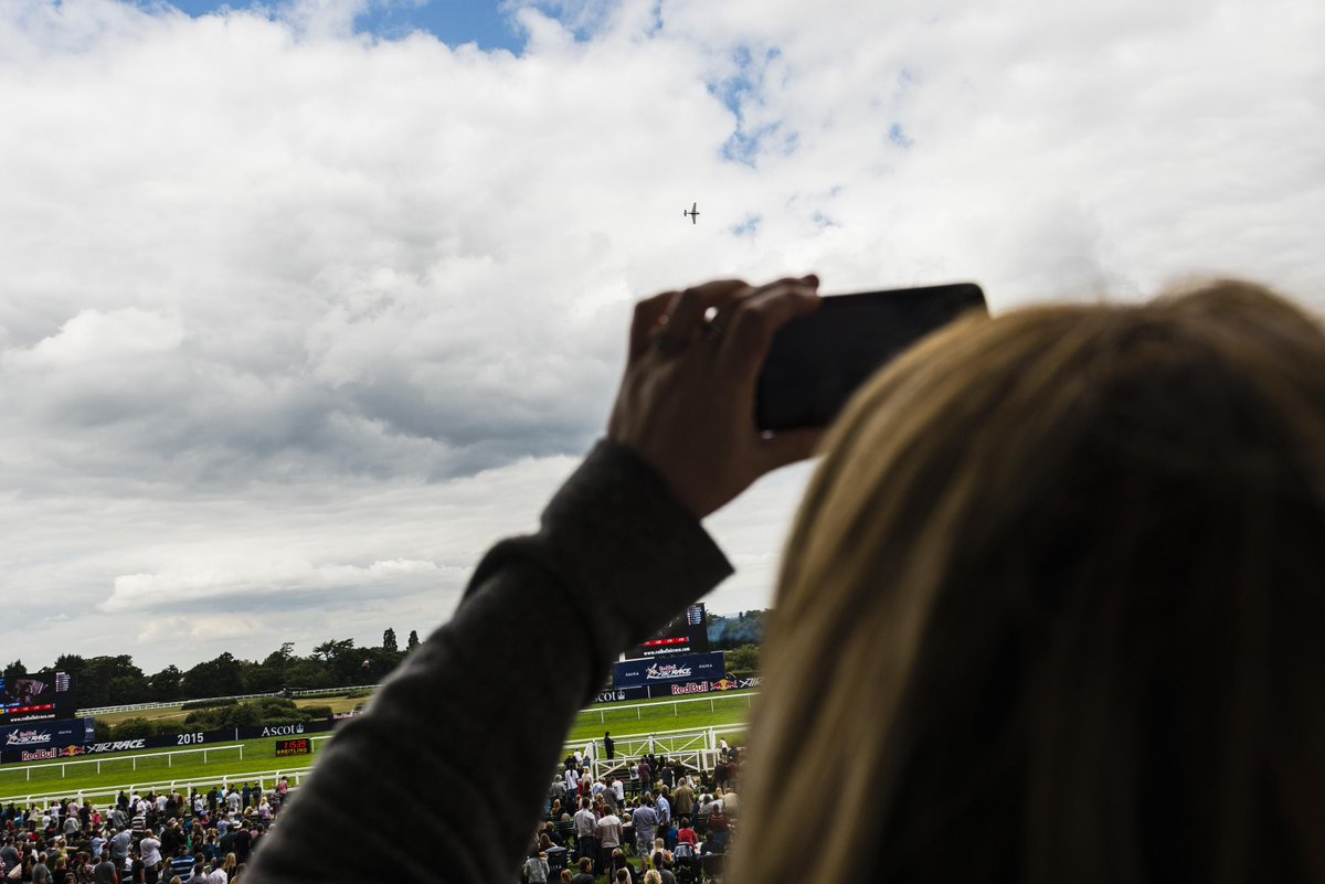 RedBullUK's tweet photo. To be a @RedBullAirRace VIP tag your photos with #AirRace and you might get upgraded at 3pm http://t.co/XpWhMDjw4W