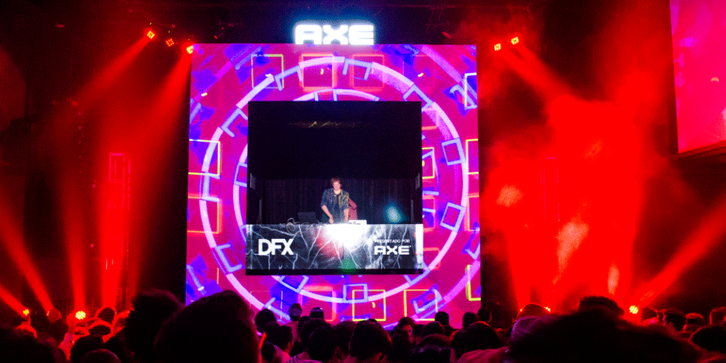 Axemexico's tweet photo. Después de 6 hrs de música continua, #AxeDFX va llegando a su final y ya se espera la próxima edición. #AxeMusic http://t.co/u1751s0Lfy
