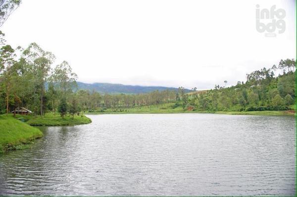 infobdg's tweet photo. "Situ Cisanti" dari sinilah sungai Citarum berasal http://t.co/FJjTfhBBtx #wisataBDG http://t.co/5KdAfnFgog
