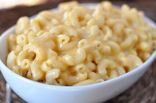 NCaselick's tweet photo. White Cheddar Mac &amp; Cheese. https://t.co/KxzXdDTku3