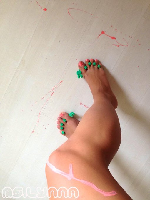 Oooops, I think my nailpolish just came on me! ;-) http://t.co/9xQeZRcwCO<a href="/tag/camgirl"class="tags"><span>#camgirl</span></a><a href="/tag/skype"class="tags"><span>#skype</span></a>