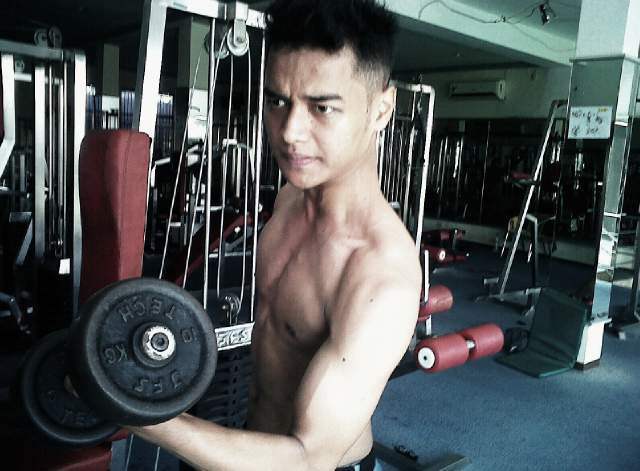 rowyanto's tweet photo. Gym time http://t.co/ycvOKRtV53